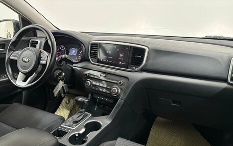 KIA Sportage IV рестайлинг, 2020 год, 2 500 000 рублей, 15 фотография