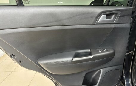 KIA Sportage IV рестайлинг, 2020 год, 2 500 000 рублей, 17 фотография