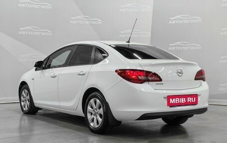 Opel Astra J, 2014 год, 1 100 000 рублей, 3 фотография