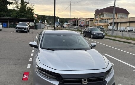 Honda Insight III, 2022 год, 1 990 000 рублей, 1 фотография