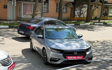 Honda Insight III, 2022 год, 1 990 000 рублей, 3 фотография