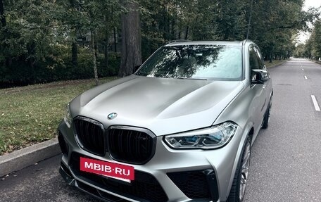 BMW X5 M, 2021 год, 14 000 000 рублей, 2 фотография