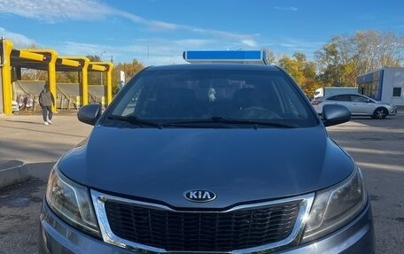 KIA Rio III рестайлинг, 2013 год, 650 000 рублей, 2 фотография
