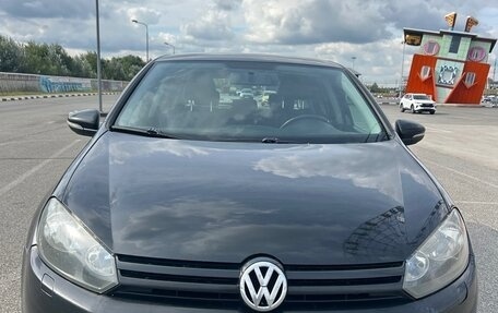 Volkswagen Golf VI, 2011 год, 550 000 рублей, 2 фотография