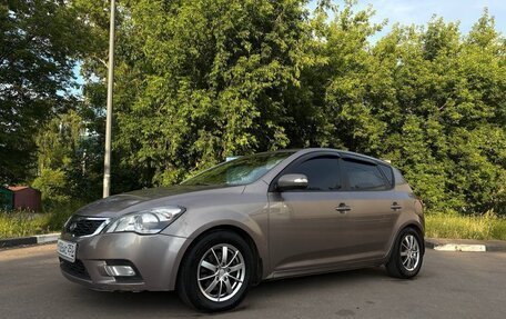 KIA cee'd I рестайлинг, 2011 год, 875 000 рублей, 2 фотография