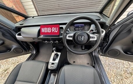 Honda Fit, 2021 год, 950 000 рублей, 6 фотография