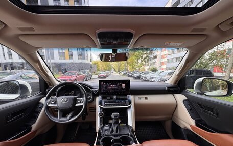 Toyota Land Cruiser, 2022 год, 12 500 000 рублей, 20 фотография