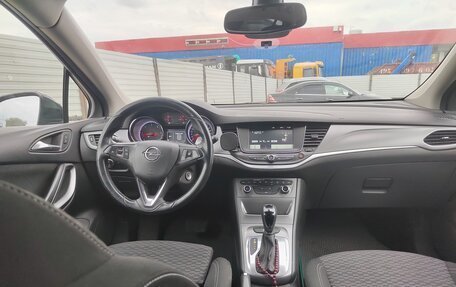 Opel Astra K, 2016 год, 990 000 рублей, 3 фотография