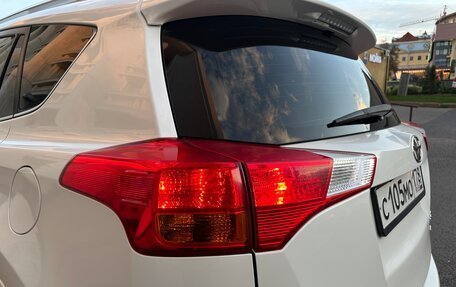 Toyota RAV4, 2014 год, 1 850 000 рублей, 10 фотография