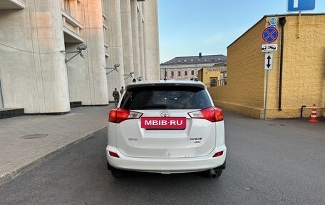 Toyota RAV4, 2014 год, 1 850 000 рублей, 8 фотография