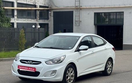 Hyundai Solaris II рестайлинг, 2012 год, 660 000 рублей, 5 фотография