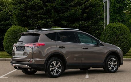 Toyota RAV4, 2017 год, 1 775 000 рублей, 4 фотография