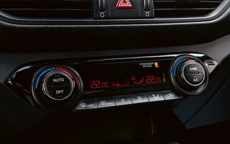 KIA Cerato IV, 2021 год, 1 995 000 рублей, 15 фотография