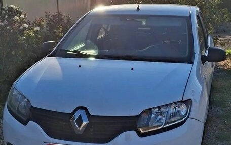 Renault Logan II, 2018 год, 495 000 рублей, 4 фотография