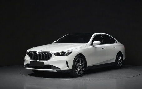 BMW 5 серия, 2024 год, 5 983 000 рублей, 1 фотография