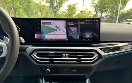 BMW 3 серия, 2023 год, 2 600 000 рублей, 19 фотография