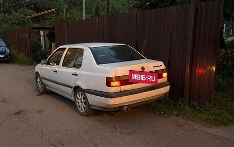 Volkswagen Vento, 1992 год, 130 000 рублей, 4 фотография