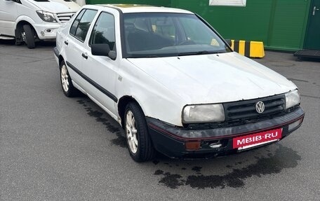 Volkswagen Vento, 1992 год, 130 000 рублей, 2 фотография