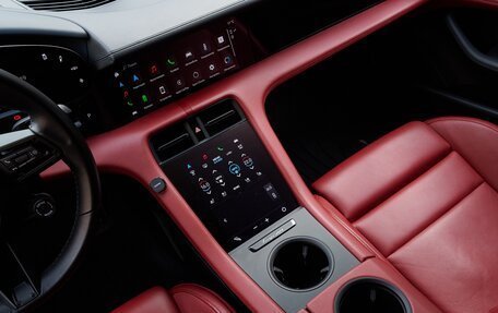 Porsche Taycan I, 2020 год, 8 990 000 рублей, 18 фотография