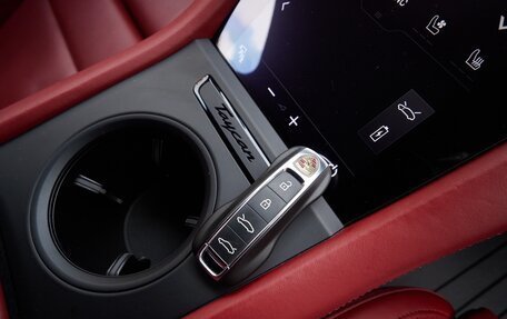 Porsche Taycan I, 2020 год, 8 990 000 рублей, 26 фотография