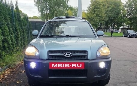 Hyundai Tucson III, 2005 год, 668 000 рублей, 2 фотография