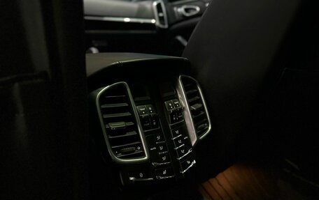 Porsche Cayenne III, 2015 год, 4 050 000 рублей, 9 фотография