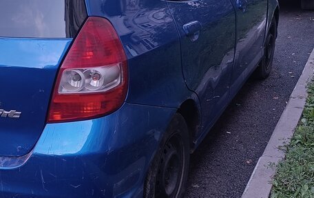 Honda Fit III, 2002 год, 230 000 рублей, 2 фотография