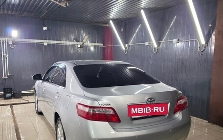 Toyota Camry, 2010 год, 1 800 000 рублей, 9 фотография