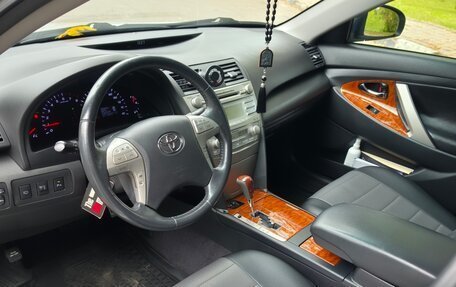 Toyota Camry, 2010 год, 1 800 000 рублей, 11 фотография