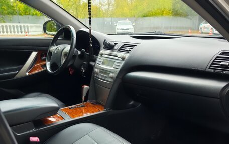 Toyota Camry, 2010 год, 1 800 000 рублей, 14 фотография
