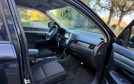 Mitsubishi Outlander III рестайлинг 3, 2012 год, 950 000 рублей, 5 фотография
