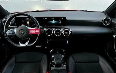 Mercedes-Benz A-Класс, 2019 год, 2 438 800 рублей, 6 фотография