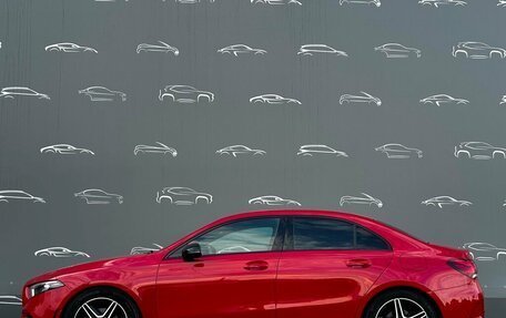 Mercedes-Benz A-Класс, 2019 год, 2 438 800 рублей, 12 фотография