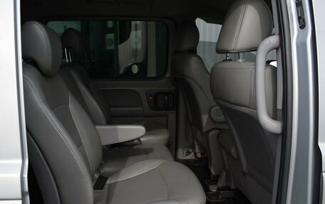 Hyundai Grand Starex Grand Starex I рестайлинг 2, 2017 год, 2 249 888 рублей, 23 фотография