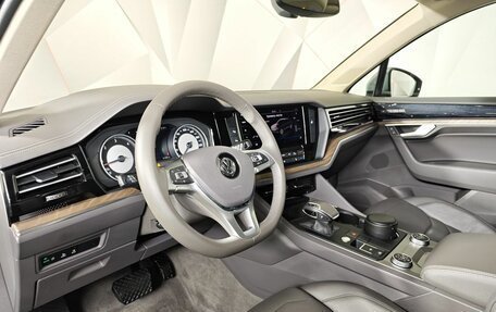 Volkswagen Touareg III, 2018 год, 4 850 000 рублей, 19 фотография