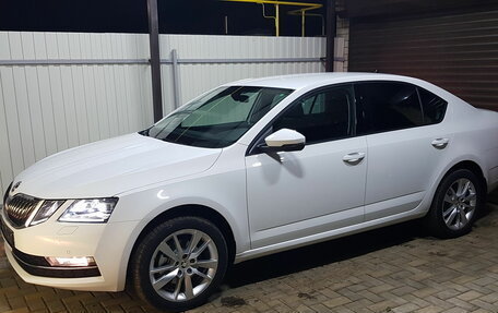 Skoda Octavia, 2019 год, 2 200 000 рублей, 2 фотография