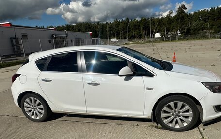 Opel Astra J, 2012 год, 500 000 рублей, 4 фотография