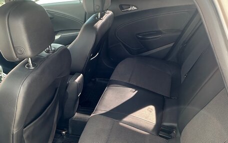 Opel Astra J, 2012 год, 500 000 рублей, 9 фотография