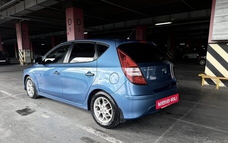 Hyundai i30 I, 2010 год, 820 000 рублей, 4 фотография