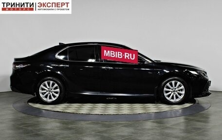 Toyota Camry, 2018 год, 2 697 000 рублей, 4 фотография