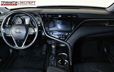Toyota Camry, 2018 год, 2 697 000 рублей, 11 фотография