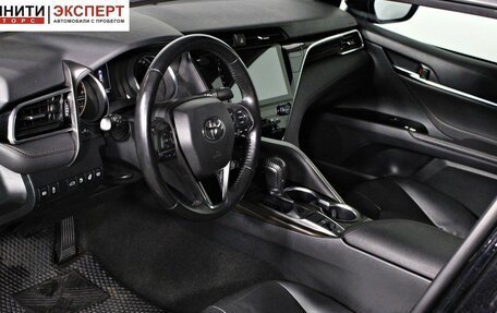 Toyota Camry, 2018 год, 2 697 000 рублей, 10 фотография