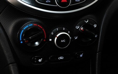 Hyundai Solaris II рестайлинг, 2013 год, 680 000 рублей, 11 фотография