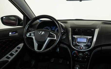 Hyundai Solaris II рестайлинг, 2013 год, 680 000 рублей, 13 фотография