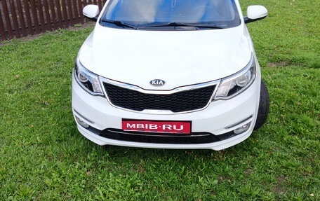KIA Rio III рестайлинг, 2017 год, 955 555 рублей, 1 фотография