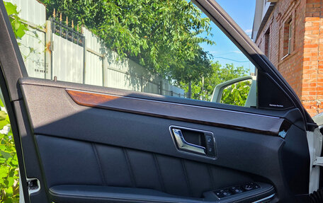 Mercedes-Benz E-Класс, 2011 год, 1 650 000 рублей, 16 фотография
