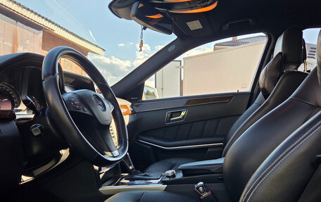 Mercedes-Benz E-Класс, 2011 год, 1 650 000 рублей, 22 фотография