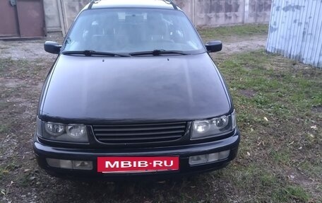 Volkswagen Passat B4, 1995 год, 870 000 рублей, 3 фотография