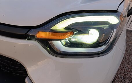 Toyota Sienta, 2023 год, 1 650 000 рублей, 9 фотография