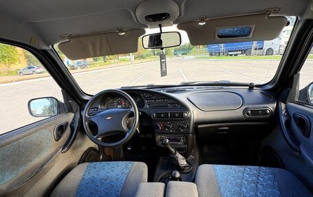 Chevrolet Niva I рестайлинг, 2005 год, 299 000 рублей, 9 фотография